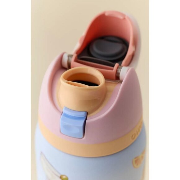 Owala Picnic Prep UO EXCLUSIVE FreeSip 32oz Water Bottle IN HAND - Picture 3 of 5